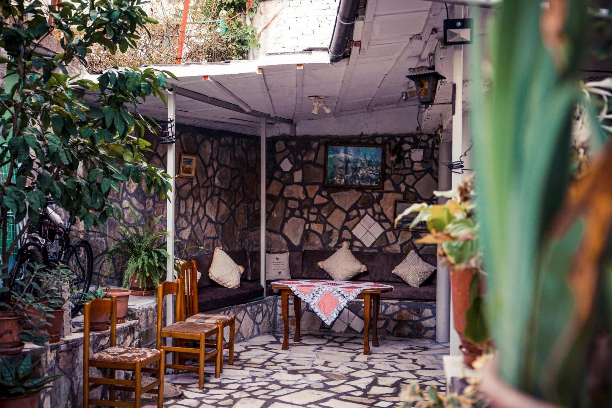 Guesthouse Arber Gjirokastër Esterno foto